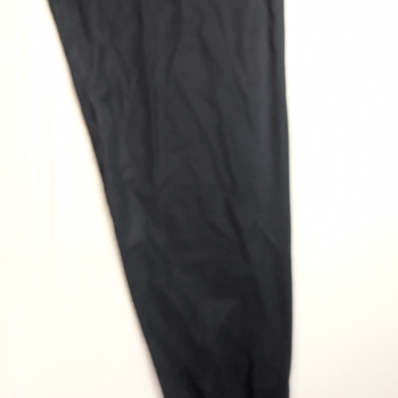 Sold - Picture 3 of 11